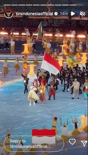 Opening Asian Games 2022 Berlangsung Meriah! Defile Indonesia Pamer Baju Daerah