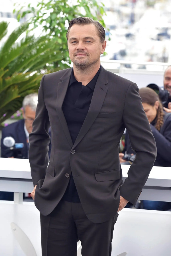 Leonardo DiCaprio Dikabarkan Pacari Vittoria Ceretti, Model Berusia 25 Tahun