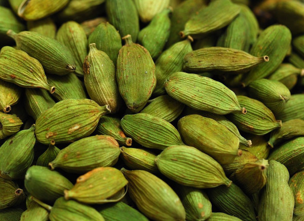 7 Bahan yang Aman Dikonsumsi dengan Teh, Bikin Makin Sehat