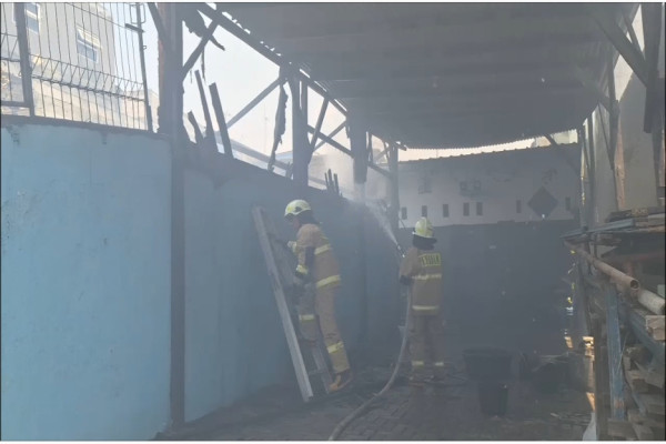 Korsleting Listrik, 1 Unit Rumah di Cilincing Ludes Terbakar