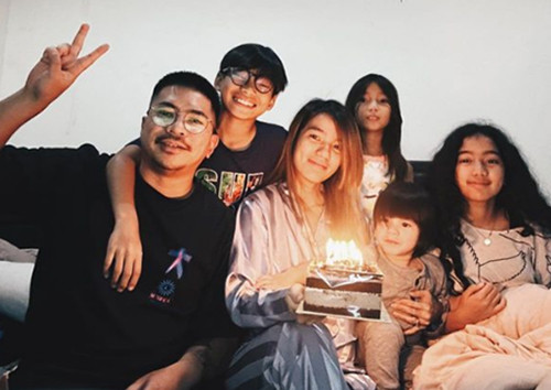 9 Artis Muda Indonesia Memiliki Anak Banyak, Ada yang Sampai 6