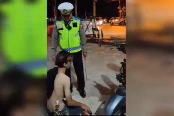 Ngeri! Remaja Singkawang Tertangkap Bawa Berbagai Jenis Sajam