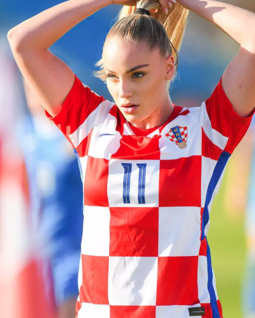 Top 10 Pesepak Bola Wanita Tercantik dan Paling Seksi di Instagram Tahun 2023