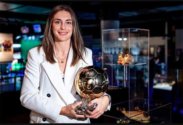 Top 10 Pesepak Bola Wanita Tercantik dan Paling Seksi di Instagram Tahun 2023