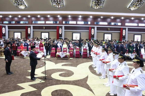 Gubernur Kalteng Sugianto Resmi Lantik 10 Kepala Daerah