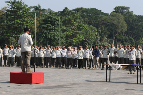Satpol PP DKI Tanda Tangani Fakta Integritas Netral pada Pemilu 2024