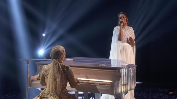 Intip Foto-Foto Putri Ariani di Result Show AGT 2023, Duet Bareng Leona Lewis