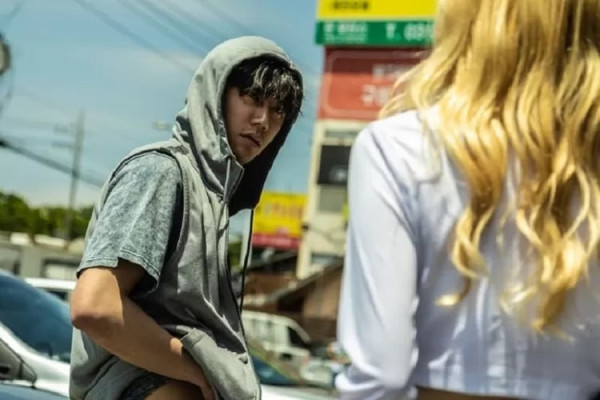 5 Drakor dan Film Viral dengan Karakter Cowok Paling Matre versi TikTok