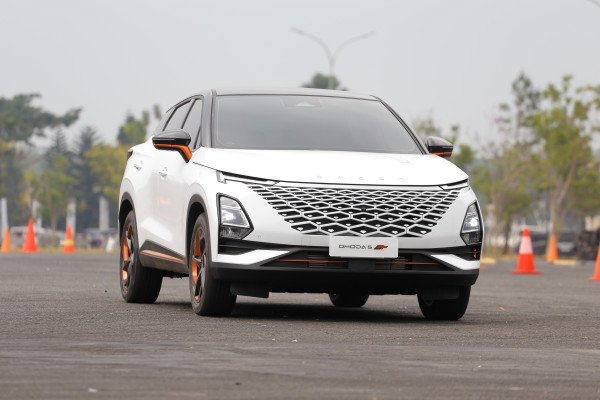 Komparasi Chery Omoda 5 GT VS Honda HR-V, Mana yang Lebih Unggul?