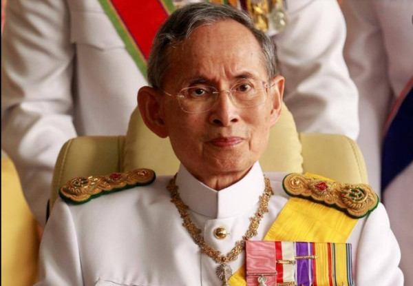 10 Raja Tertua di Dunia yang Berkuasa Meski Usianya Sudah Tua