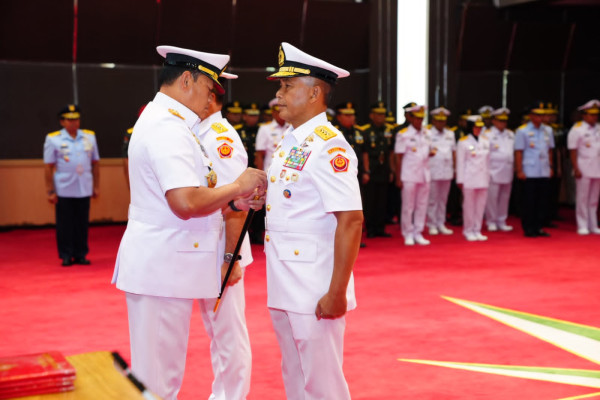 Mantan Perisai Hidup Jokowi Resmi Jabat Irjen TNI Gantikan Anak Pejuang PDRI