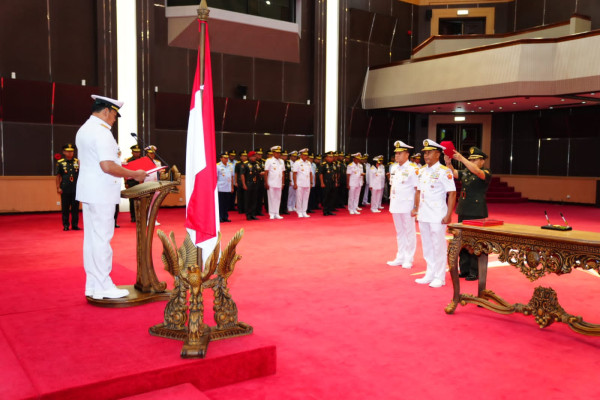 Mantan Perisai Hidup Jokowi Resmi Jabat Irjen TNI Gantikan Anak Pejuang PDRI