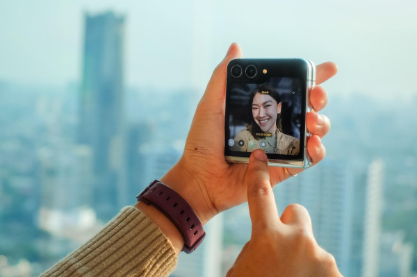Tips Bikin Konten Unik dengan Filter dan AR Zone di Galaxy Z Flip5