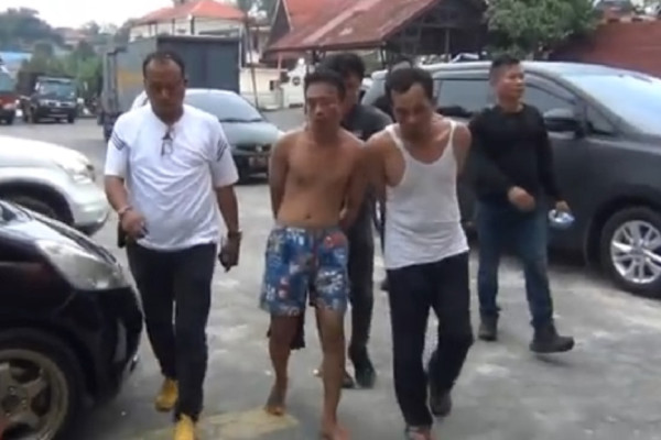 Sadis saat Beraksi, 2 Perampok Tak Berkutik Diborgol Tim Jatanras