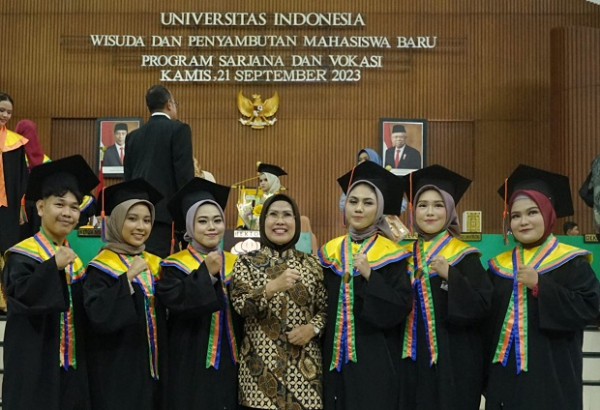 Angkatan Kedua, Tujuh Mahasiswa UI Penerima Beasiswa Pemkab Serang Diwisuda