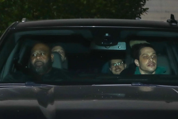 Pete Davidson Alami Kecelakaan Mobil, Begini Kondisinya