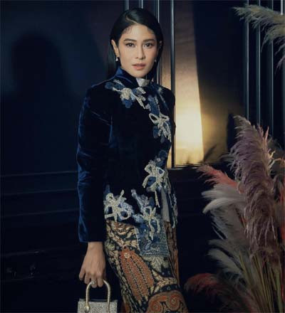 4 Potret Artis Indonesia Berbatik di Red Carpet Busan International Film Festival 2023