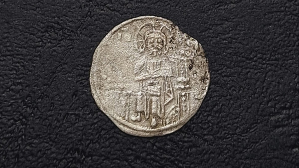 Ini Alasan Gambar Yesus dan Raja Serbia Dimuat pada Koin Perak Kuno Berusia 700 Tahun