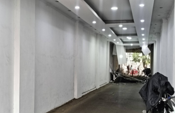 Ngeri! Plafon Lorong Balai Kota Bogor Tiba-tiba Ambruk