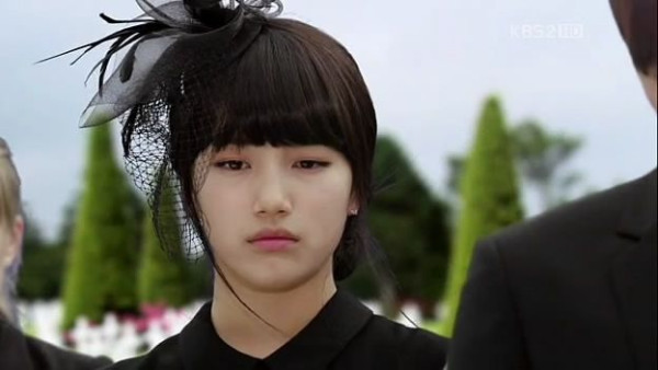10 Drama Korea Bae Suzy Terpopuler, Terbaru Ada Doona!