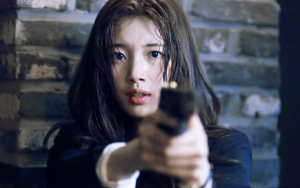 10 Drama Korea Bae Suzy Terpopuler, Terbaru Ada Doona!