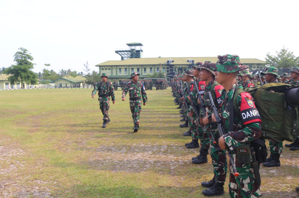 Pasukan Gabungan TNI AD Siaga Perang di Perbatasan Internasional, Ada Apa?