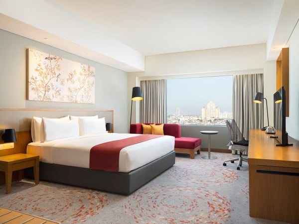 Promo Staycation Octoffers di Holiday Inn and Suites Jakarta Gajah Mada
