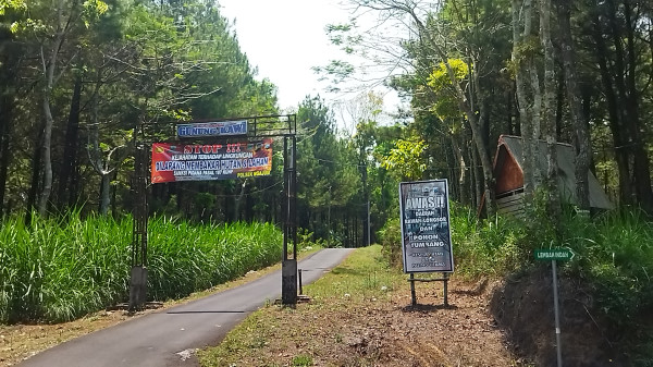 Menikmati Suasana Kedamaian Keraton Gunung Kawi Malang Terkenal dengan Mitos Pesugihan