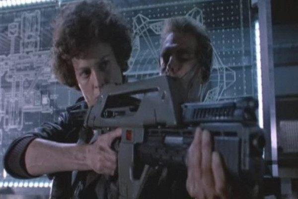 5 Senjata dan Teknologi Nyata yang Terinspirasi dari Film Aliens