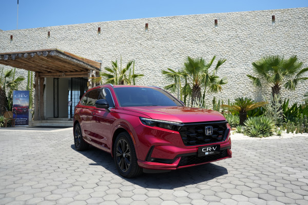 Dikepung Kemacetan Pulau Dewata, Konsumsi BBM All New Honda CR-V RS e:HEV Tembus 1:22 Km/Liter