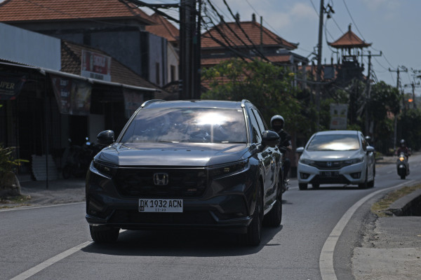 Dikepung Kemacetan Pulau Dewata, Konsumsi BBM All New Honda CR-V RS e:HEV Tembus 1:22 Km/Liter