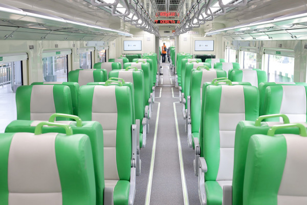 Kereta Cepat Whoosh Beroperasi Komersil Besok, Berikut Jadwal Lengkap KA Feeder