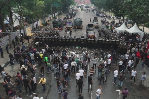 Libatkan Helikopter dan Pasukan Elit, Polda Riau Gelar Simulasi Pengamanan Pemilu