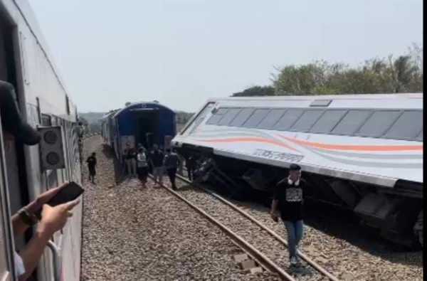 Breaking News! KA Argo Semeru Kecelakaan di Yogyakarta