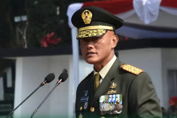 Jenderal Korps Kavaleri yang Jabat Posisi Pangdam, Nomor 1 Eks Komandan Pussenkav