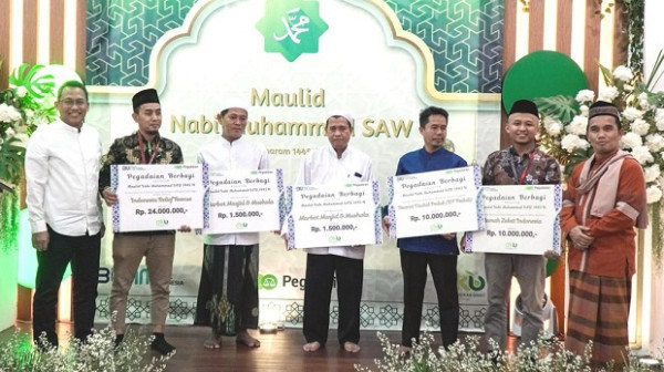 Peringati Maulid Nabi, Ustaz Maulana Beri Siraman Rohani di Pegadaian