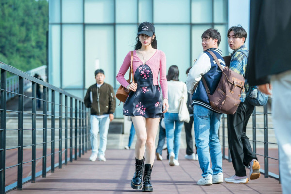 6 Fakta Drakor Doona! dan BTS-nya, Suzy Merokok dan Ditolak Yang Se-Jong