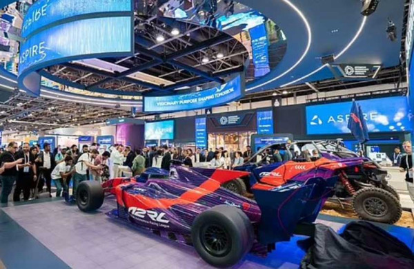 Andalkan Teknologi AI, Mobil Balap F1 Melaju 300 Km/Jam Tanpa Pengemudi