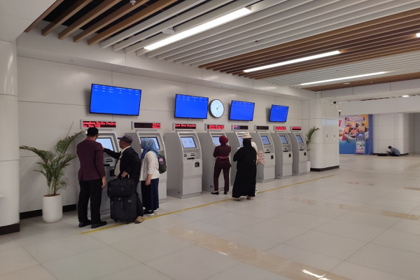 Hari Pertama Kereta Cepat dengan Tiket Promo Rp150.000, Belum Banyak Penumpang