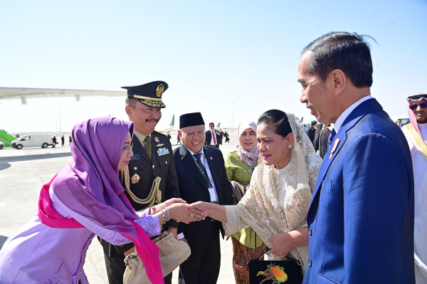Presiden Jokowi Bertolak ke Tanah Air usai Hadiri KTT ASEAN-GCC di Riyadh