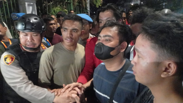 Didatangi Perwakilan Istana, 3 Mahasiswa Pengunjuk Rasa yang Ditangkap Polisi Dibebaskan