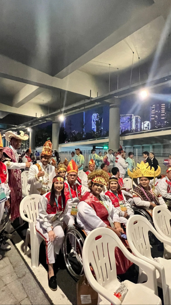 Opening Asian Para Games 2022: Angela Tanoesoedibjo Pimpin Defile Kontingen Indonesia