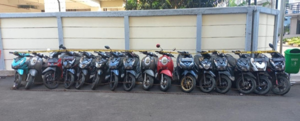 Polisi Tangkap 6 Perampok Minimarket di Jakbar, 16 Motor Curian Disita
