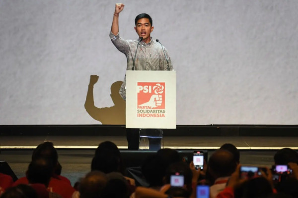 Riwayat Karier Anggota Keluarga Presiden Jokowi, Ada yang Jadi Wali Kota, Ketua Parpol, hingga Hakim MK