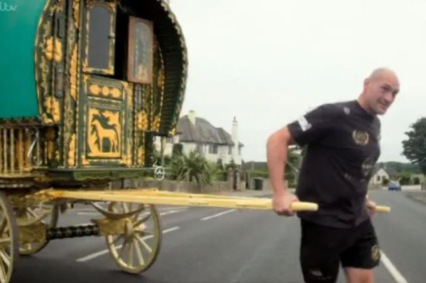 Intip Koleksi Rumah Mewah Tyson Fury: Ada Karavan Gipsi!