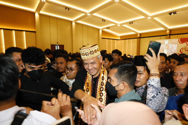 Pancing Investasi Masuk ke RI, Ganjar Komitmen Siapkan Generasi Adaptif lewat Pendidikan Berkualitas
