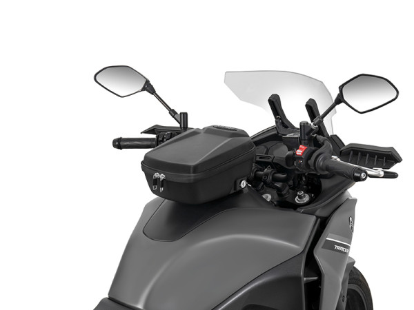 Berburu Aksesoris Motor di IMOS 2023, Ada Tas Helm dan Tankbag Canggih dari SHAD