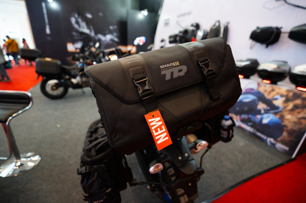 Berburu Aksesoris Motor di IMOS 2023, Ada Tas Helm dan Tankbag Canggih dari SHAD