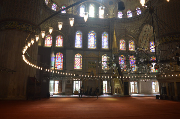 Menyelami Keindahan dan Kemegahan Masjid Biru di Istanbul Turki