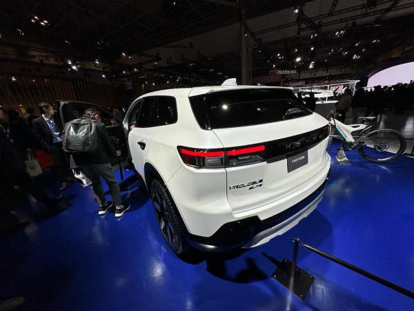 Dipamerkan di Japan Mobility Show 2023, SUV Listrik Honda Prologue Goda Pasar Amerika
